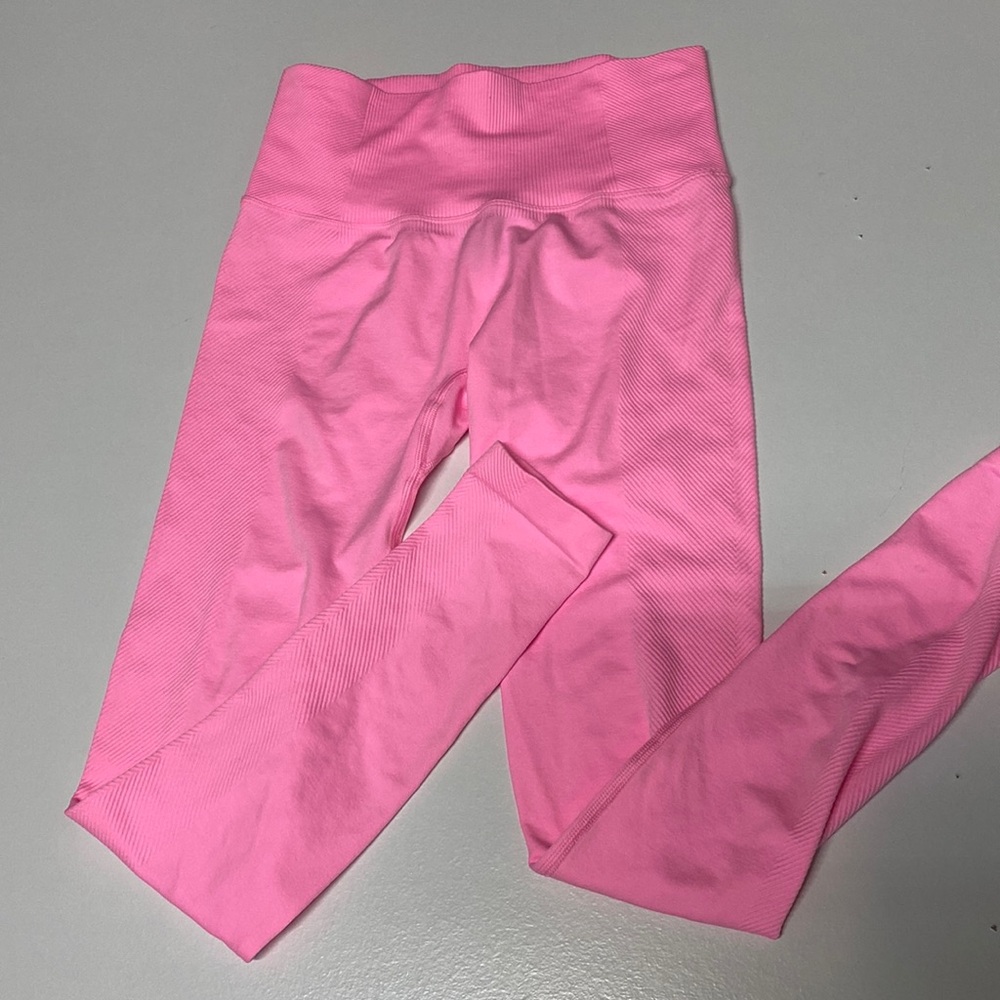 all in motion bright pink leggings